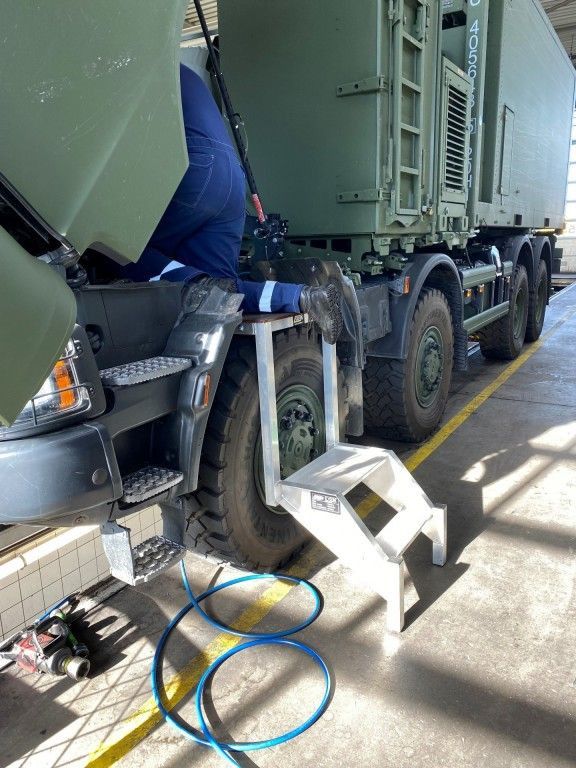 Truck Wheel Access Step