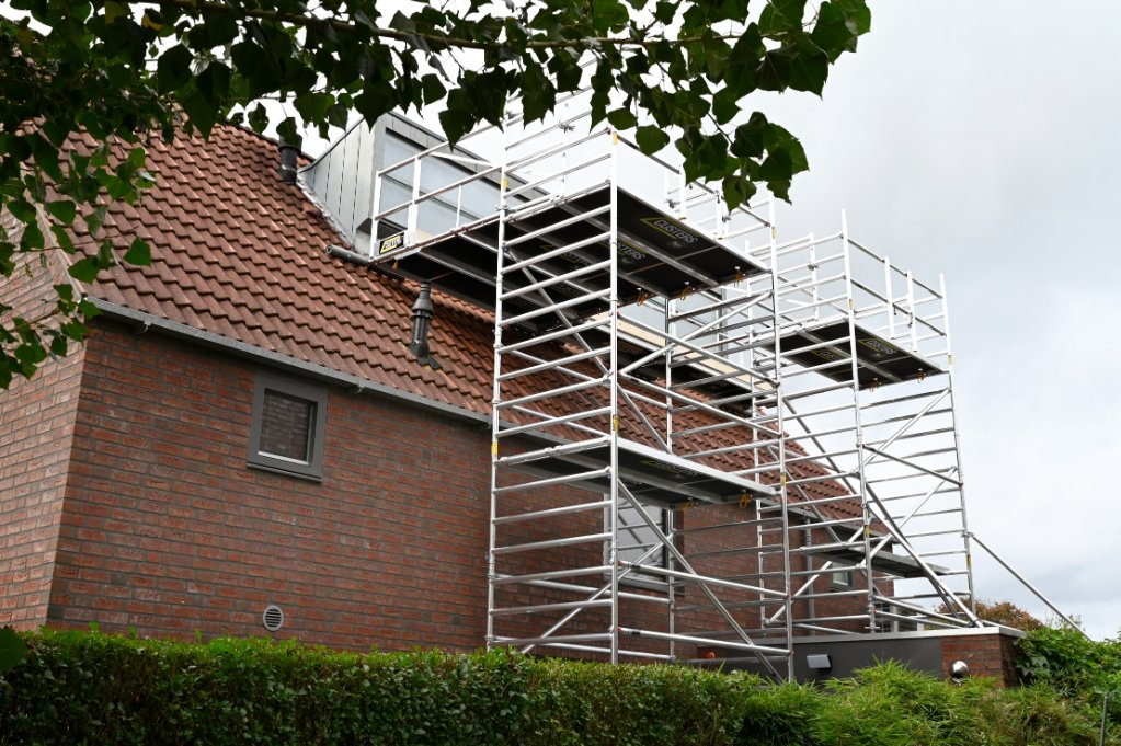 Safe working on a pitched or sloping roof
