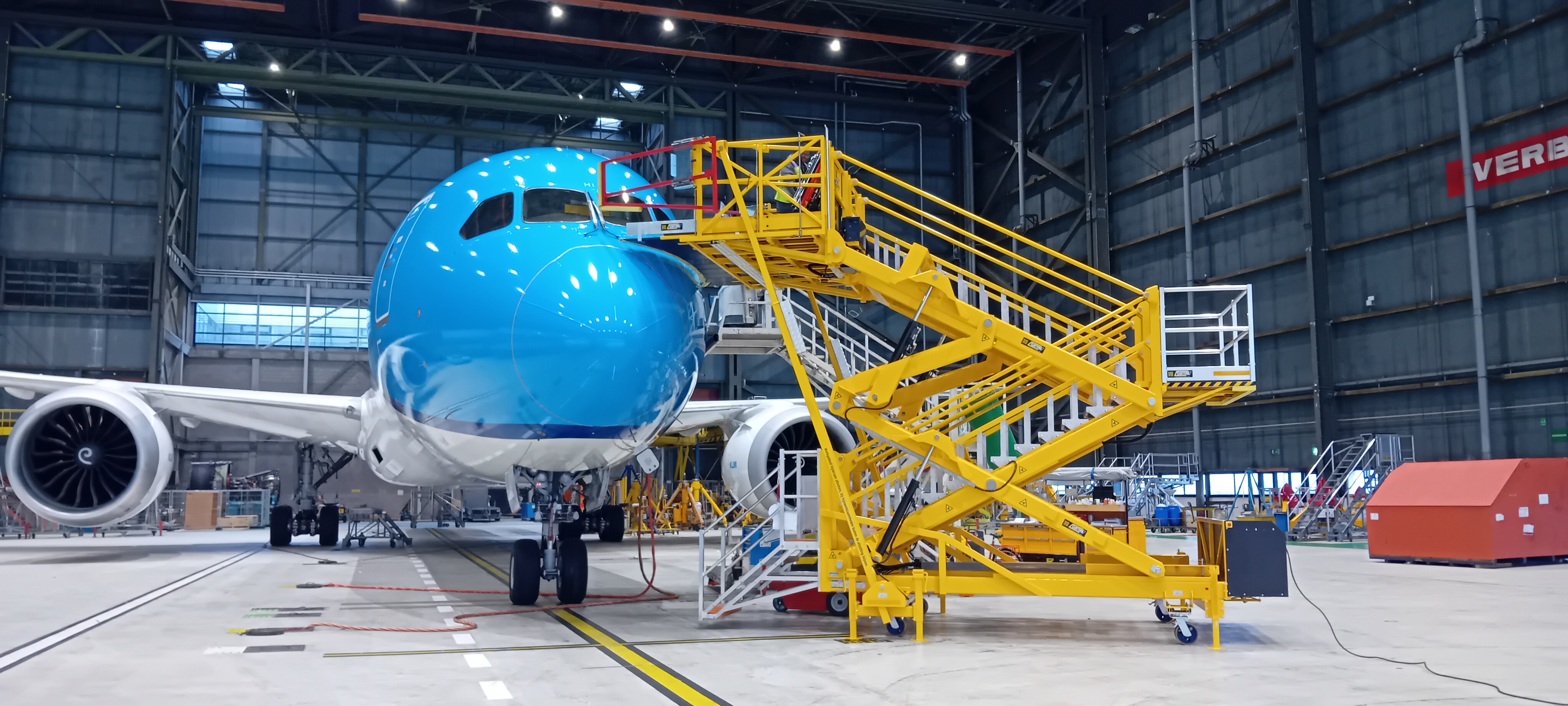 Cockpit Window dock / Nose dock